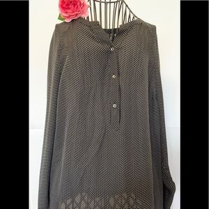 Vince. black button down blouse size L